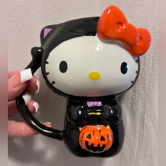 New Blue Sky Sanrio Hello Kitty with pumpkin halloween mug - Picture 1 of 13